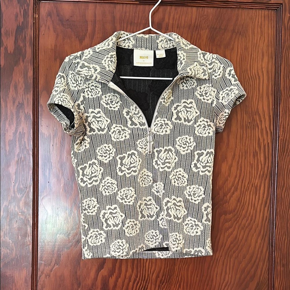 White and Cream Floral Cap Sleeve Zip Collar Top